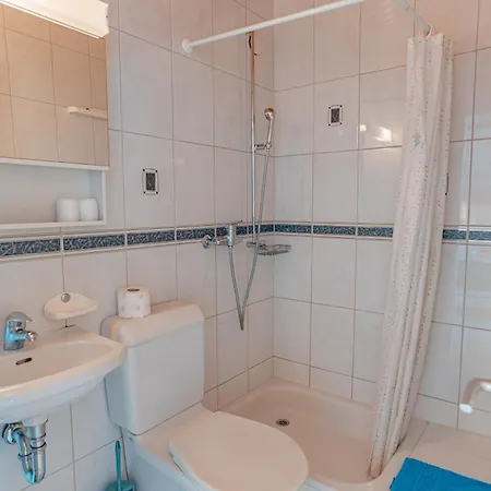 Haut-de-cry 38 - 6 Pers - Animaux Admis *