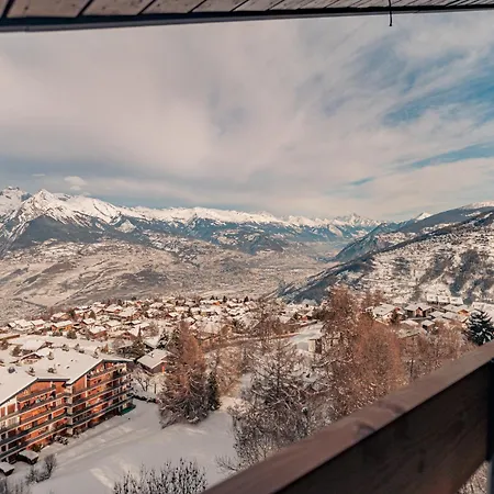 Haut-de-cry 38 - 6 Pers - Animaux Admis * ננדה